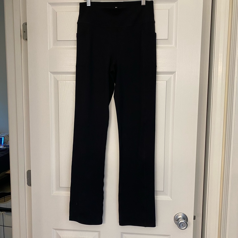 SOLD- Sketchers black flared yoga pants